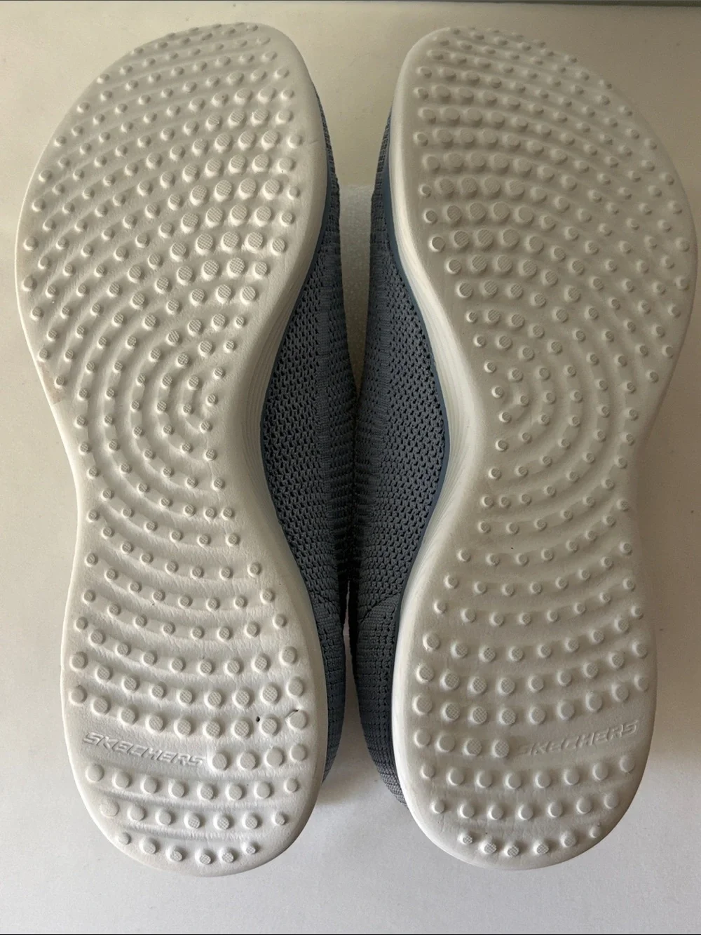 Skechers pair slip